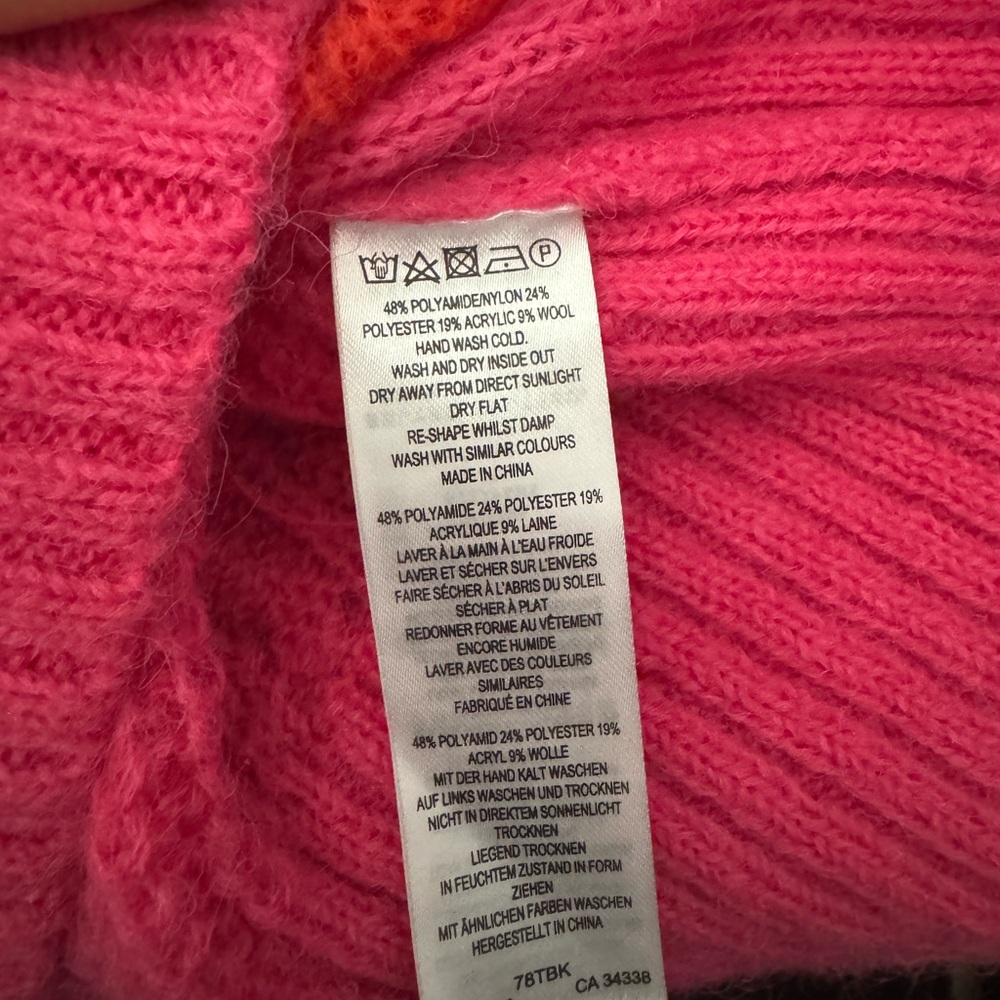 Knit sweater - Picture 9 of 9